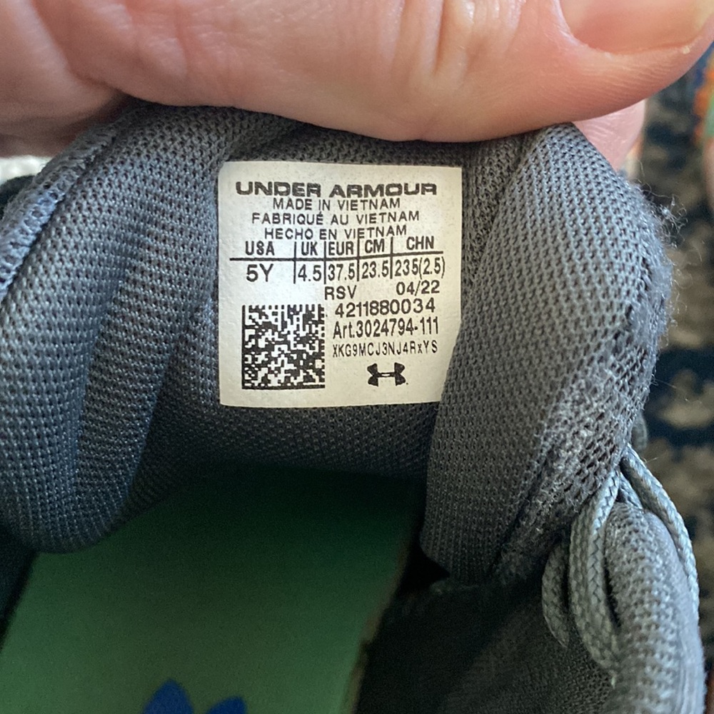 Under armour jet 21 youth basketball shoe EUC size 5 - Picture 5 of 5